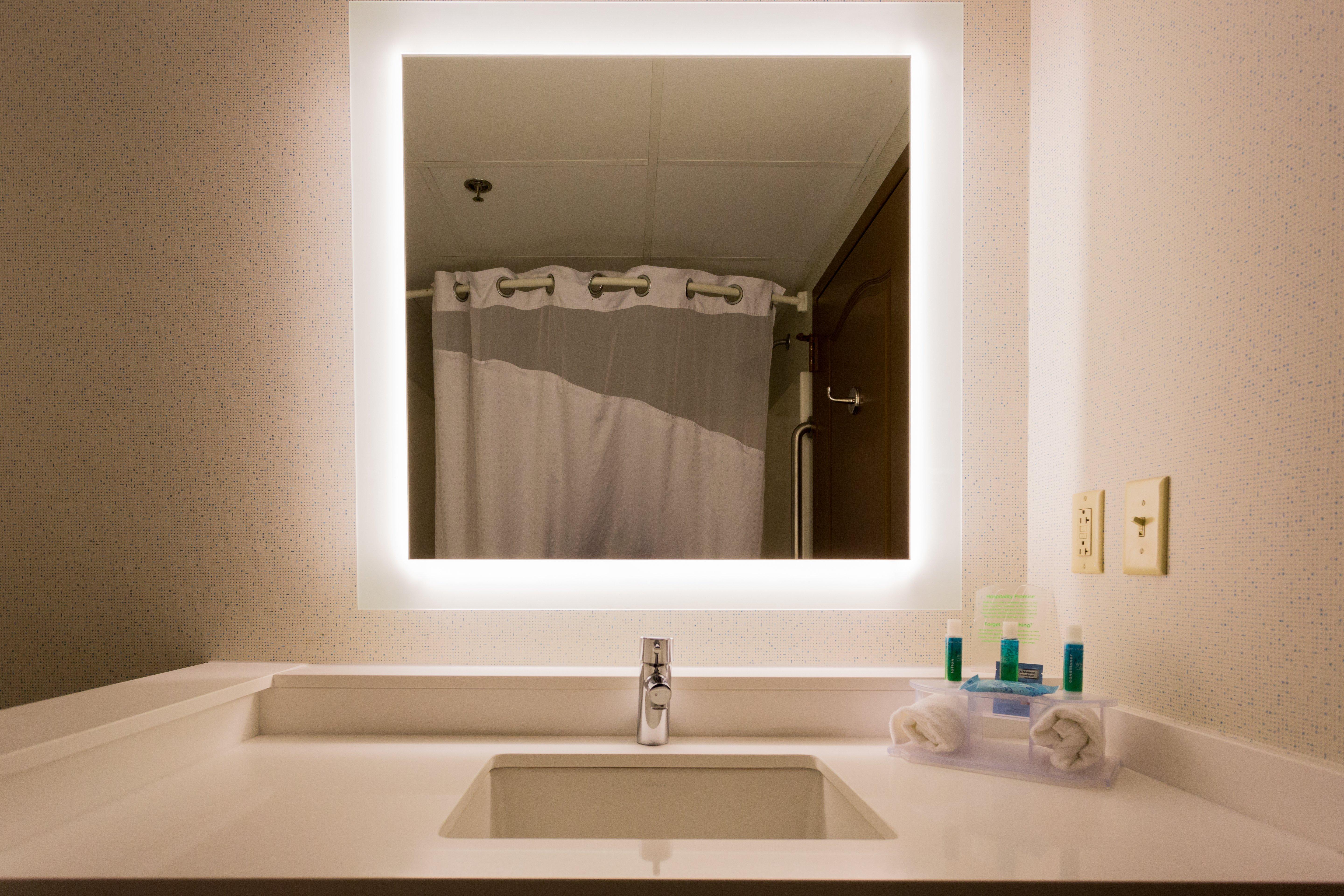 Hotel Express & By Ihg 2*