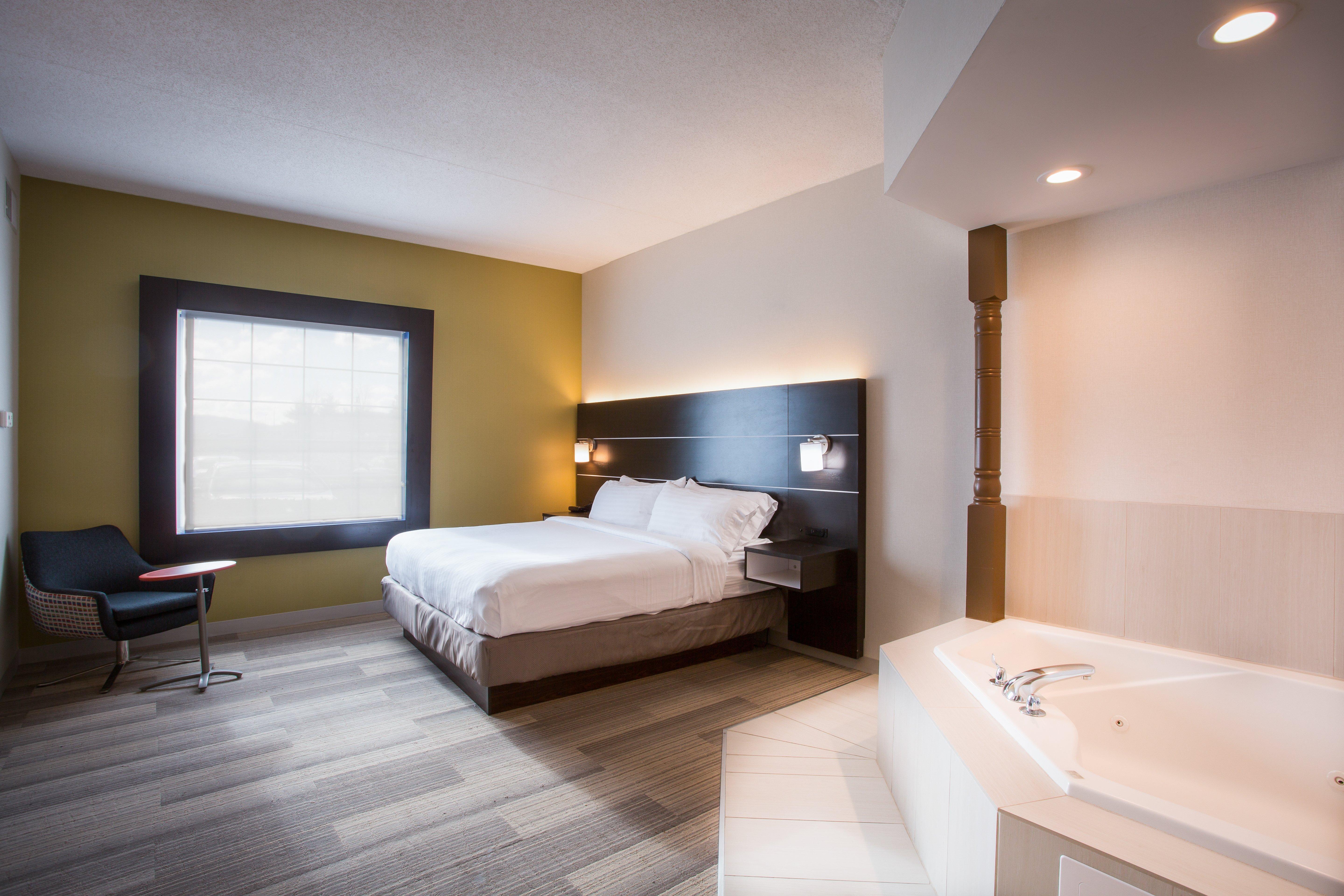 Express & By Ihg Hotel Reading