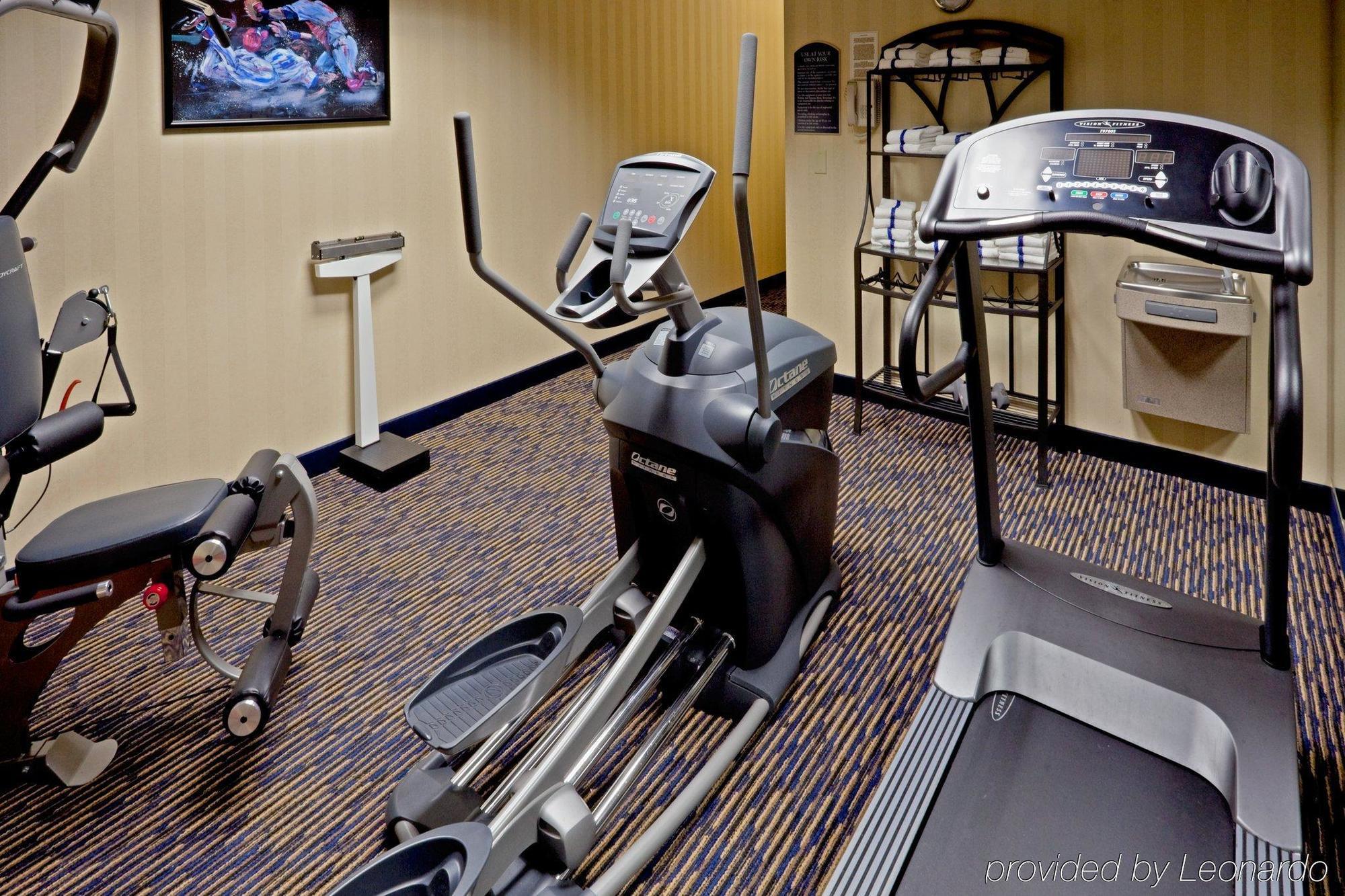 Express & By Ihg 2*