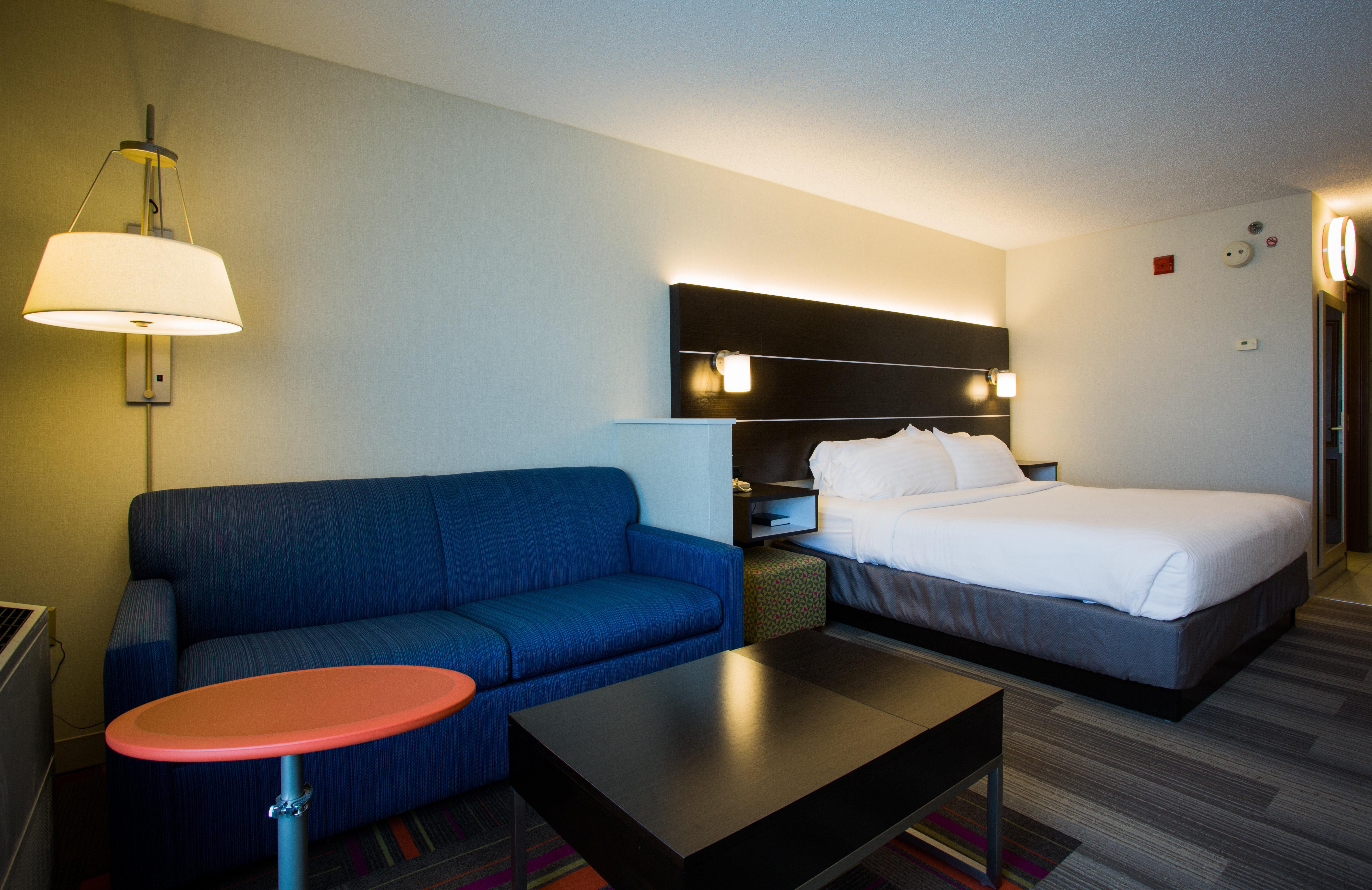 Express & By Ihg Hotel