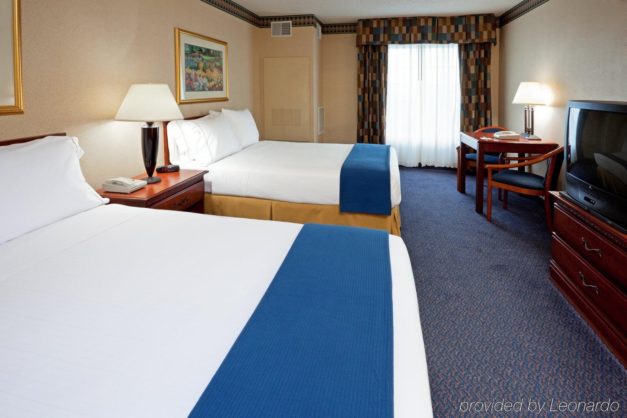Hotel Express & By Ihg Reading