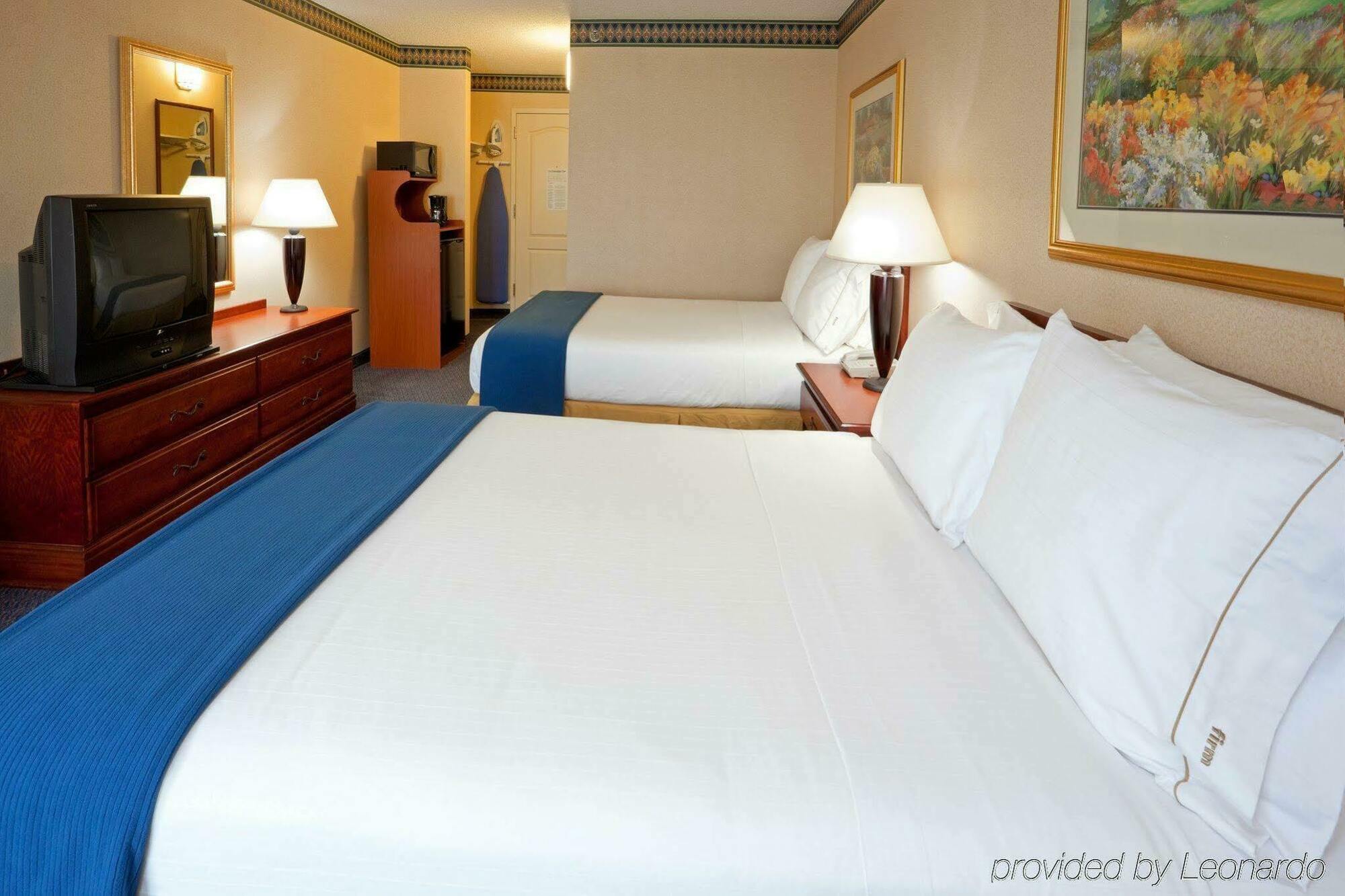 Express & By Ihg